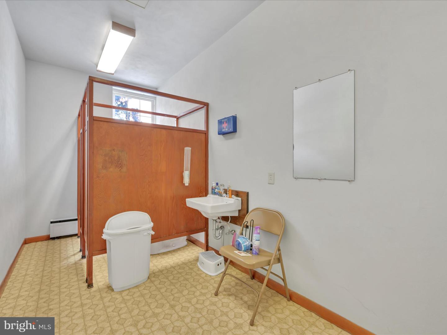 100 New Haven St Property Photo 24