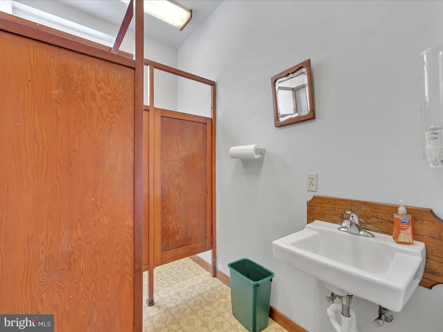 100 New Haven St Property Photo 25