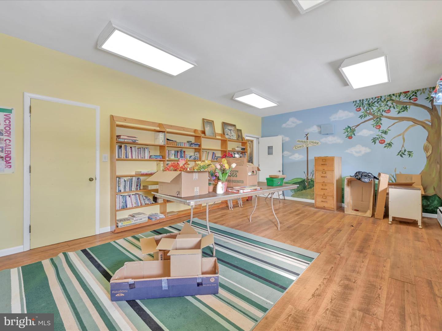 100 New Haven St Property Photo 16