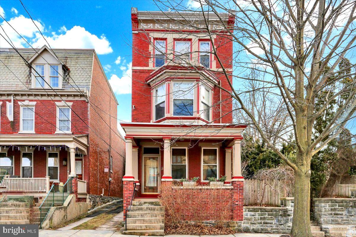 311 Nevin St Property Photo
