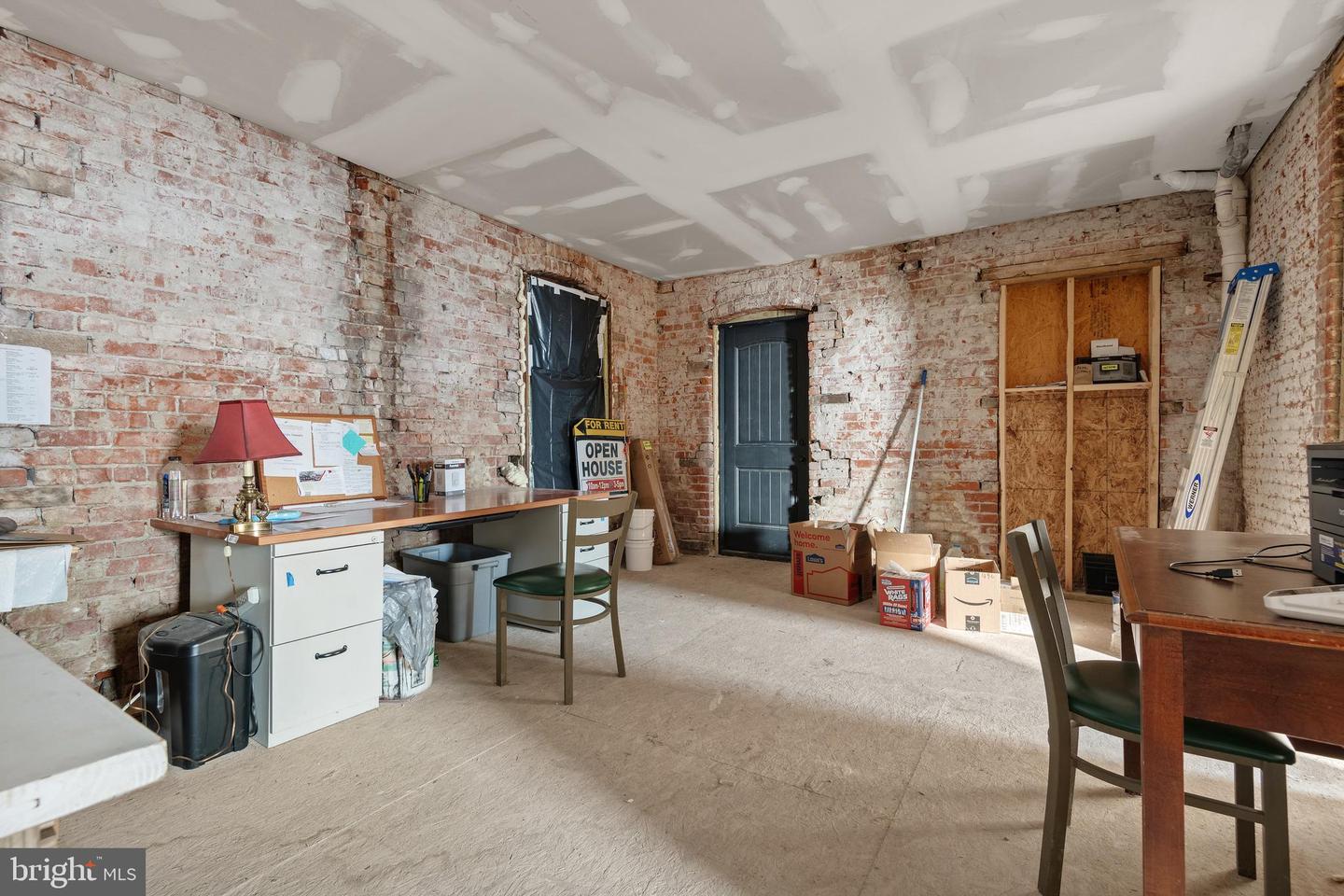 1 S Charlotte St Property Photo 20