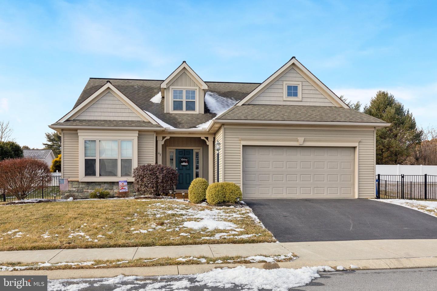 47 Summerlyn Dr Property Photo