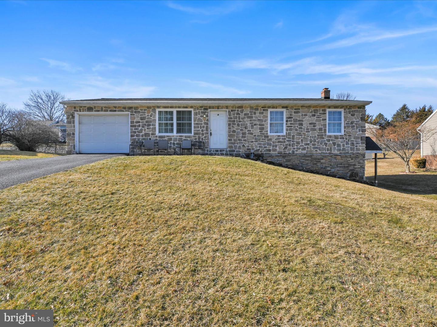 2873 Fleetwood Dr Property Photo
