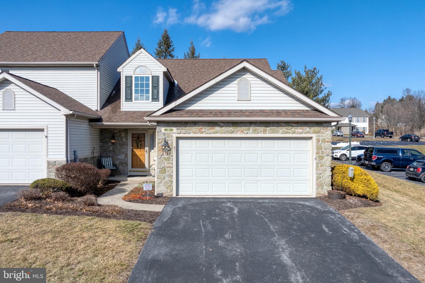 21 Gantz Mdws Property Photo