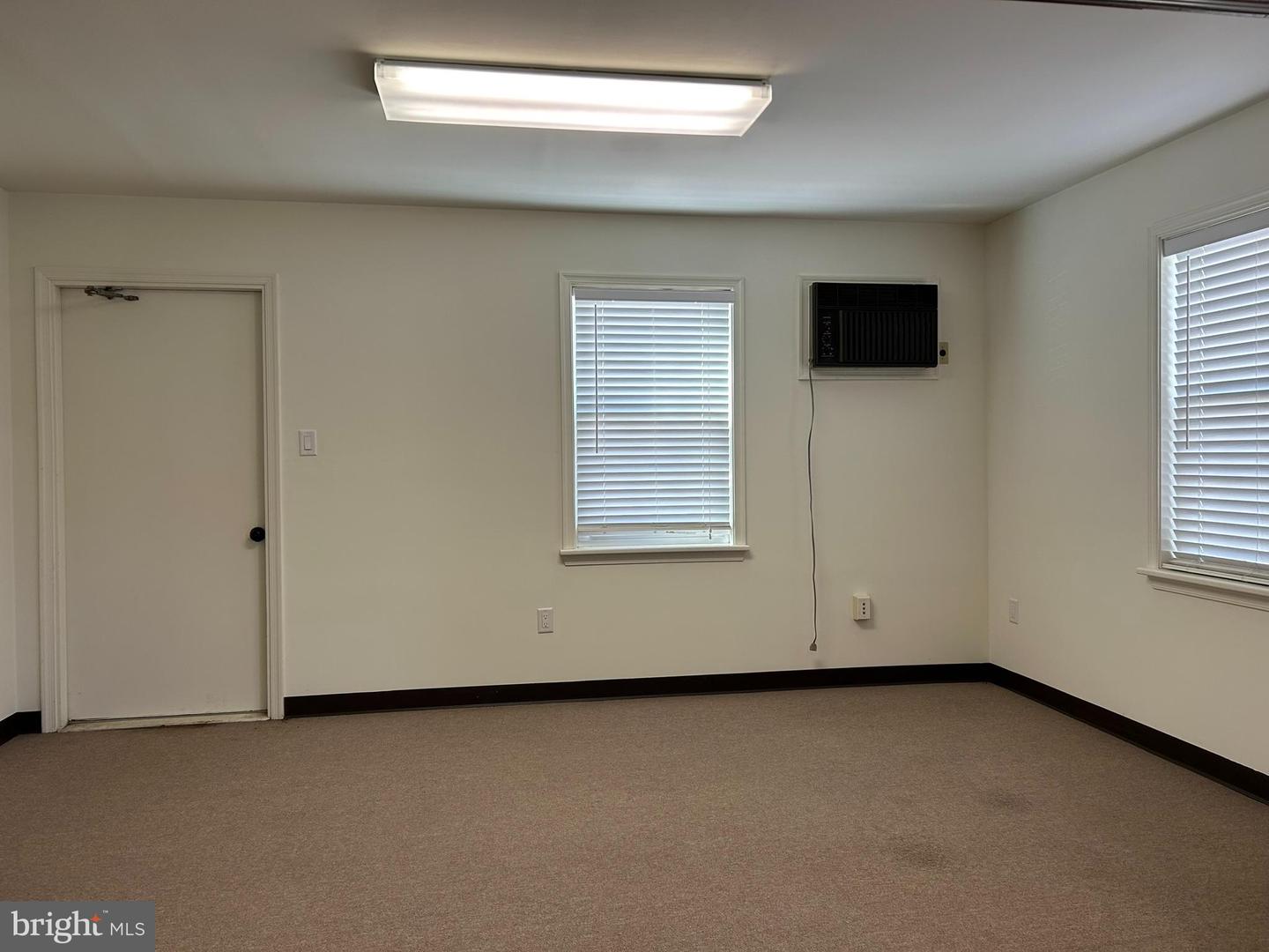 60 W Church St #k Property Photo 8