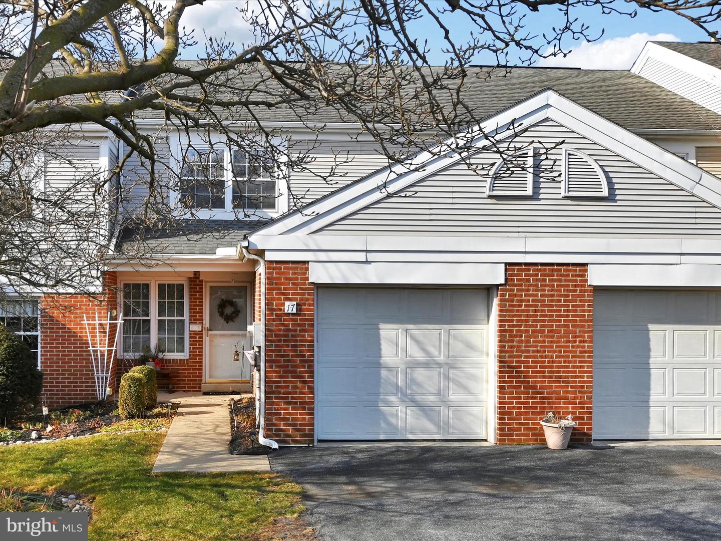 17 Toll Gate Sta Property Photo