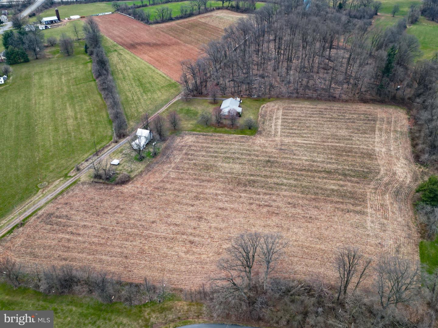 2101 Kramer Mill Rd Property Photo 4