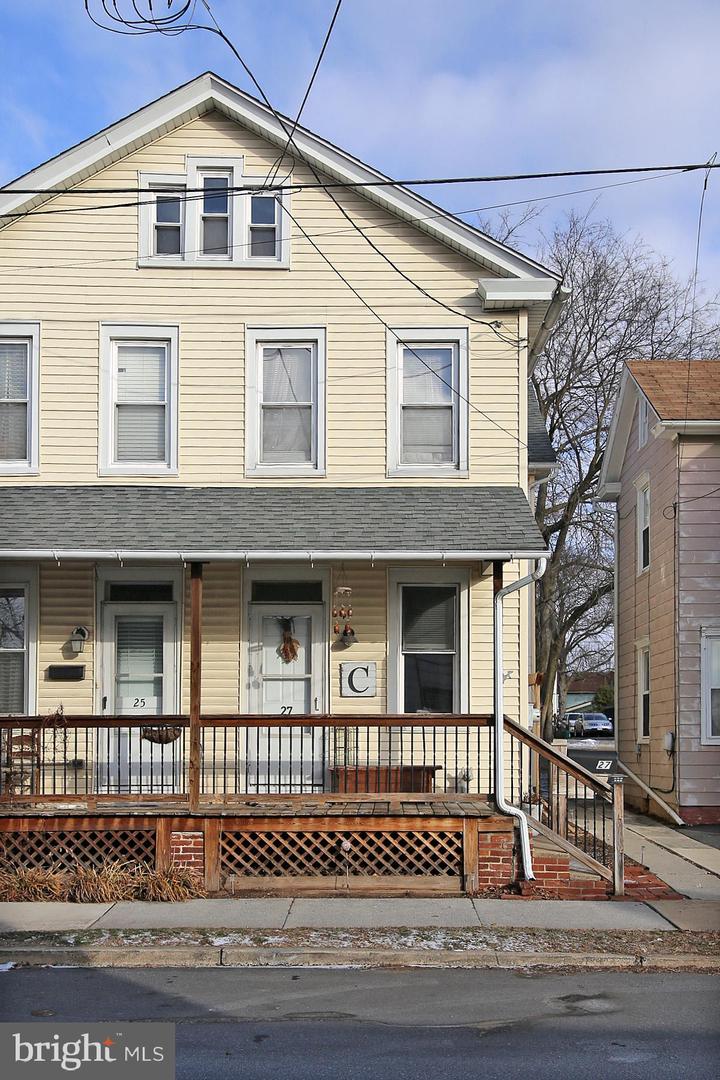 27 E Lincoln Ave Property Photo