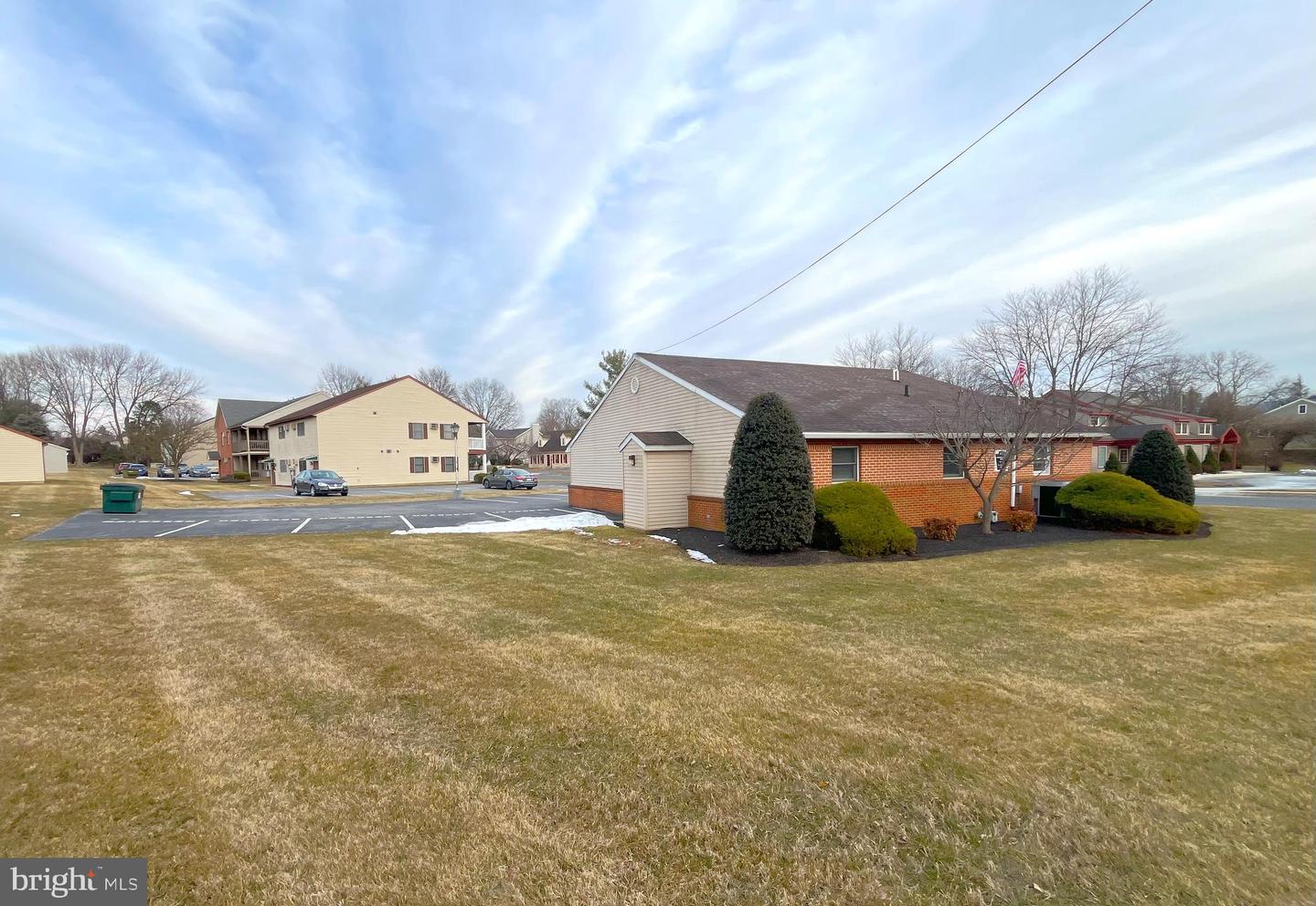 2 Cardinal Dr Property Photo 3