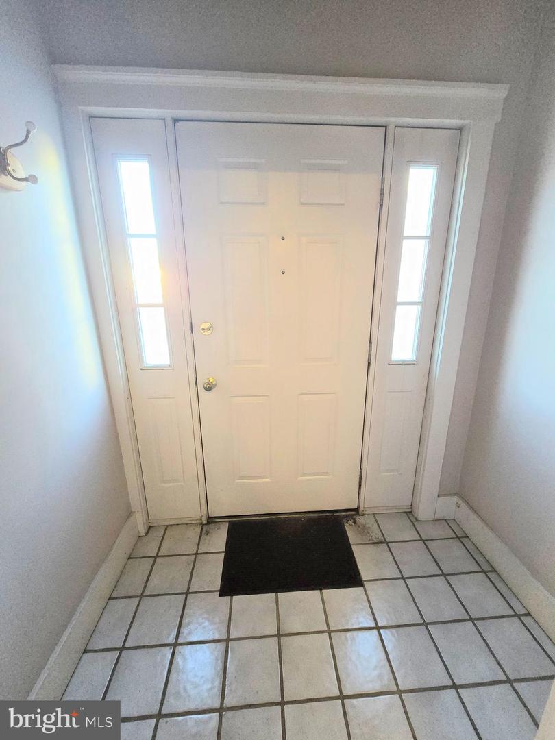108-110 S Main St Property Photo 2