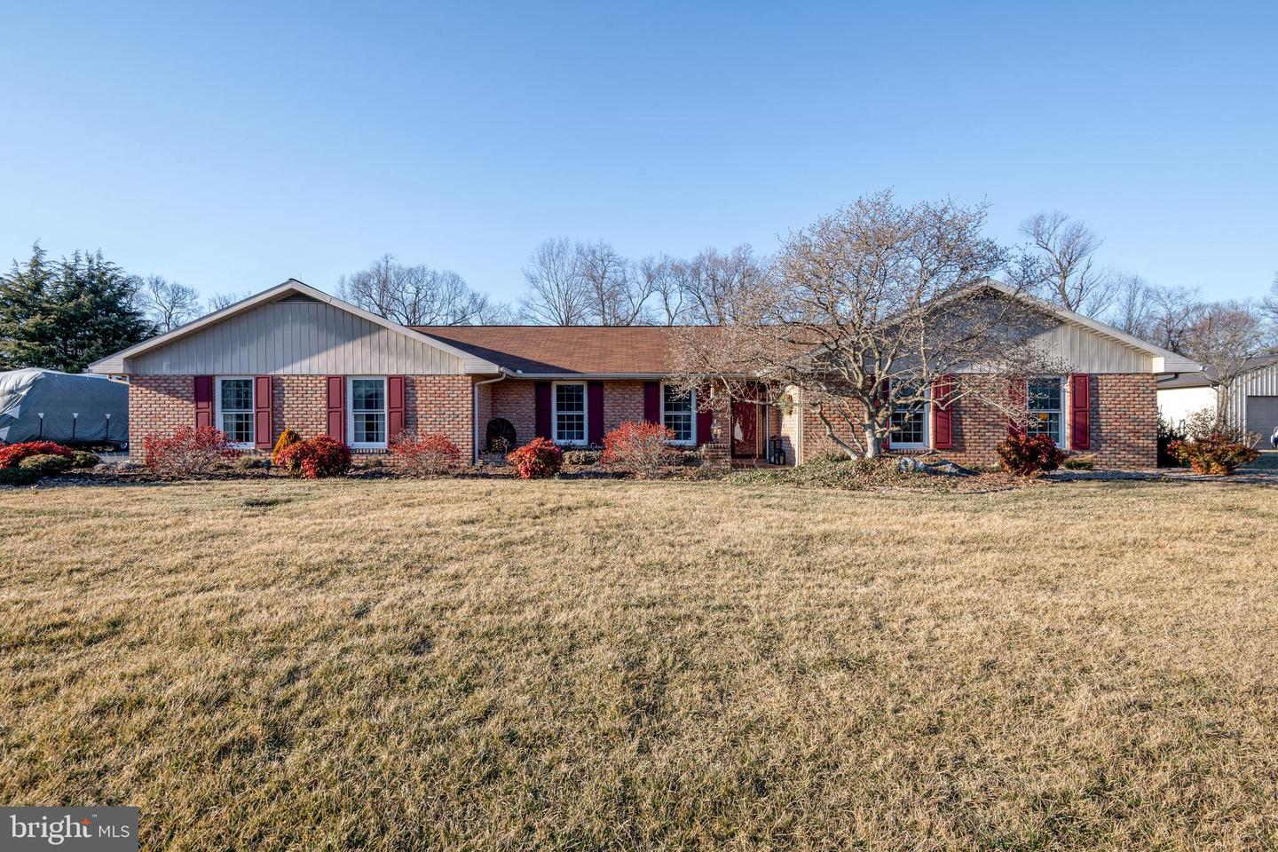 3 Fisher Ter Property Photo