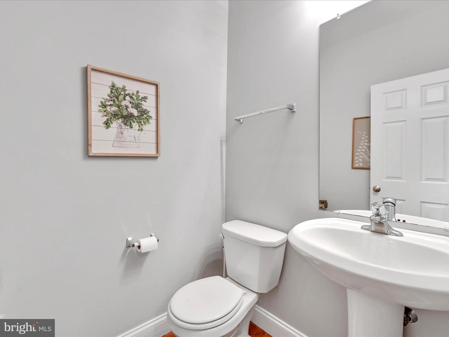 206 Alden St Property Photo 16