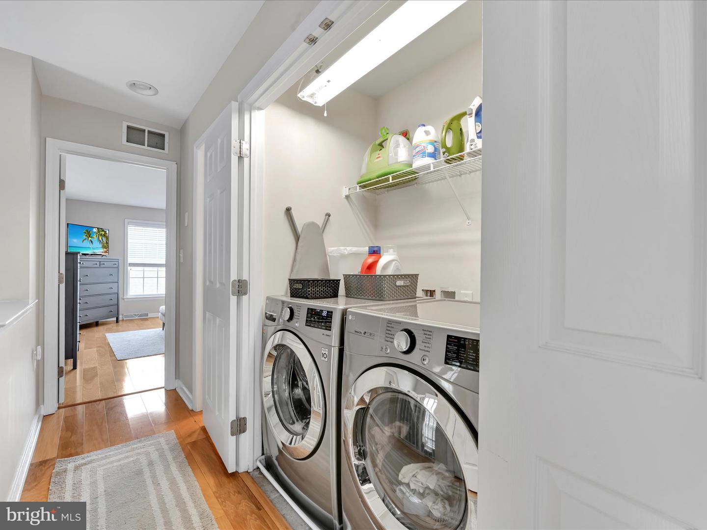 206 Alden St Property Photo 27
