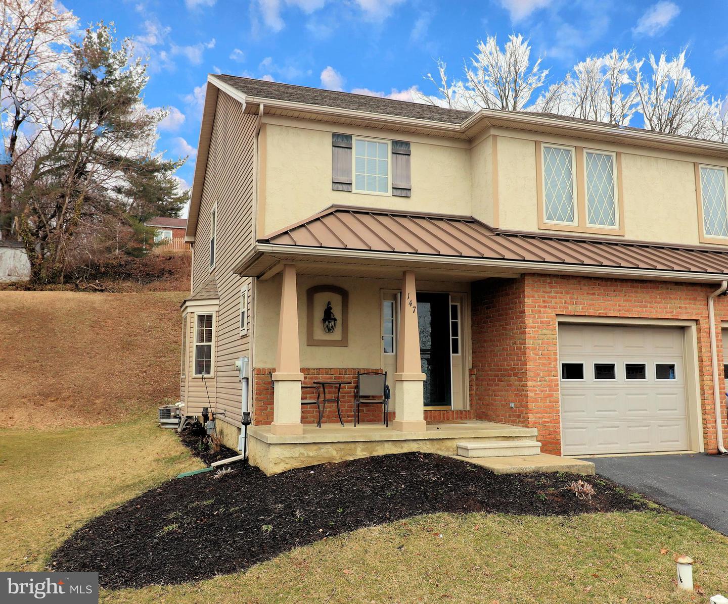 Brownstown Real Estate Listings Main Image