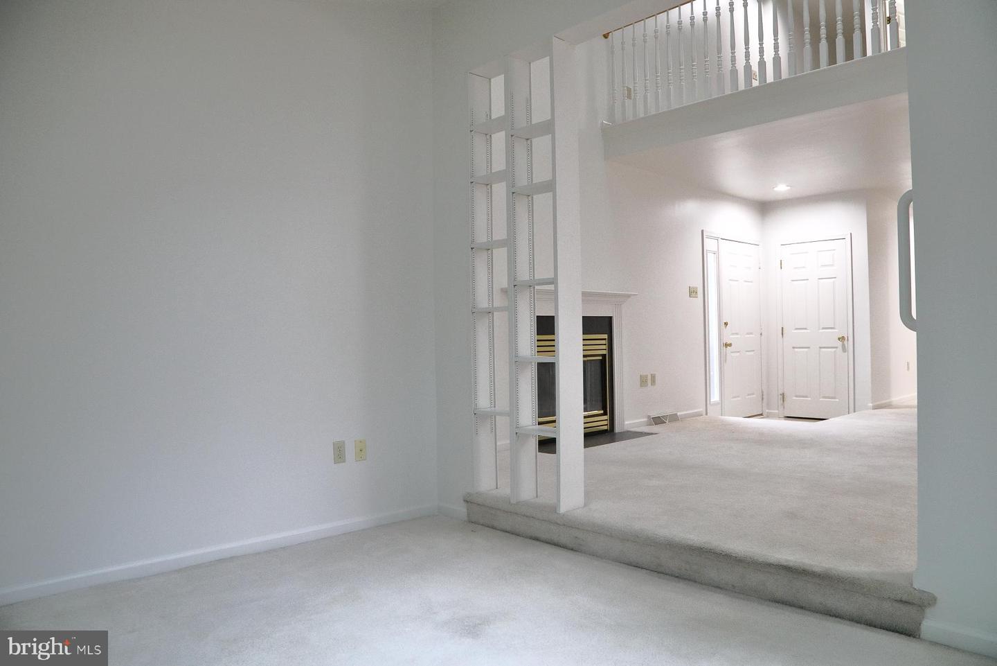 114 River Bend Park Property Photo 6