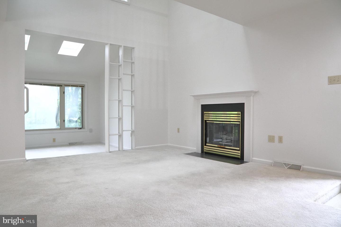 114 River Bend Park Property Photo 10