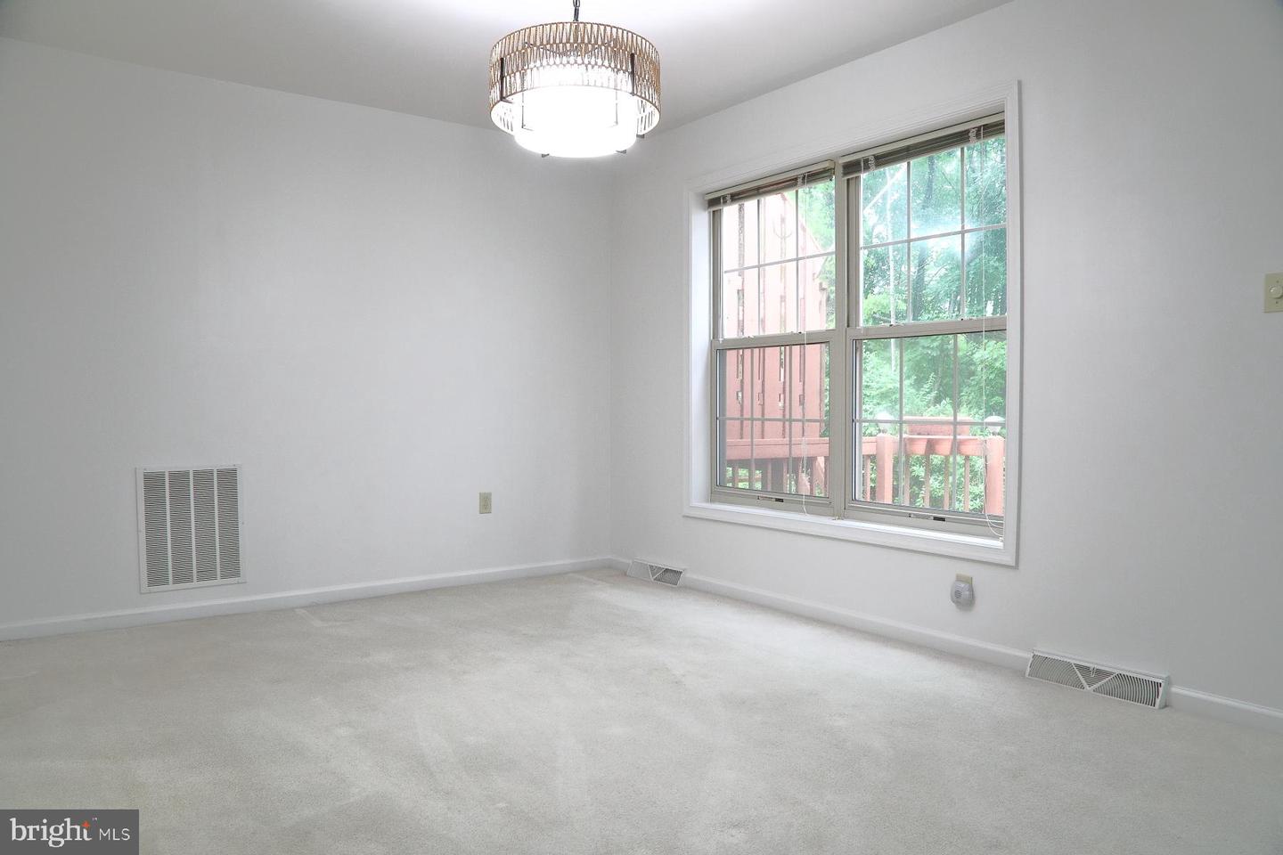 114 River Bend Park Property Photo 12