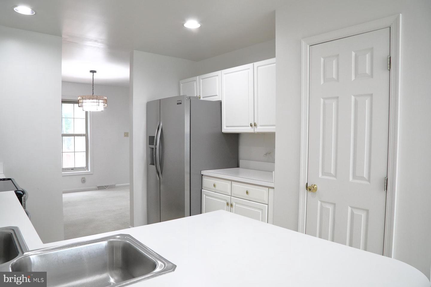 114 River Bend Park Property Photo 18