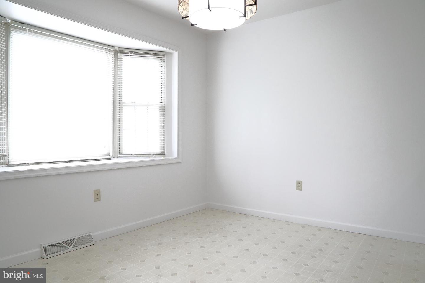 114 River Bend Park Property Photo 20