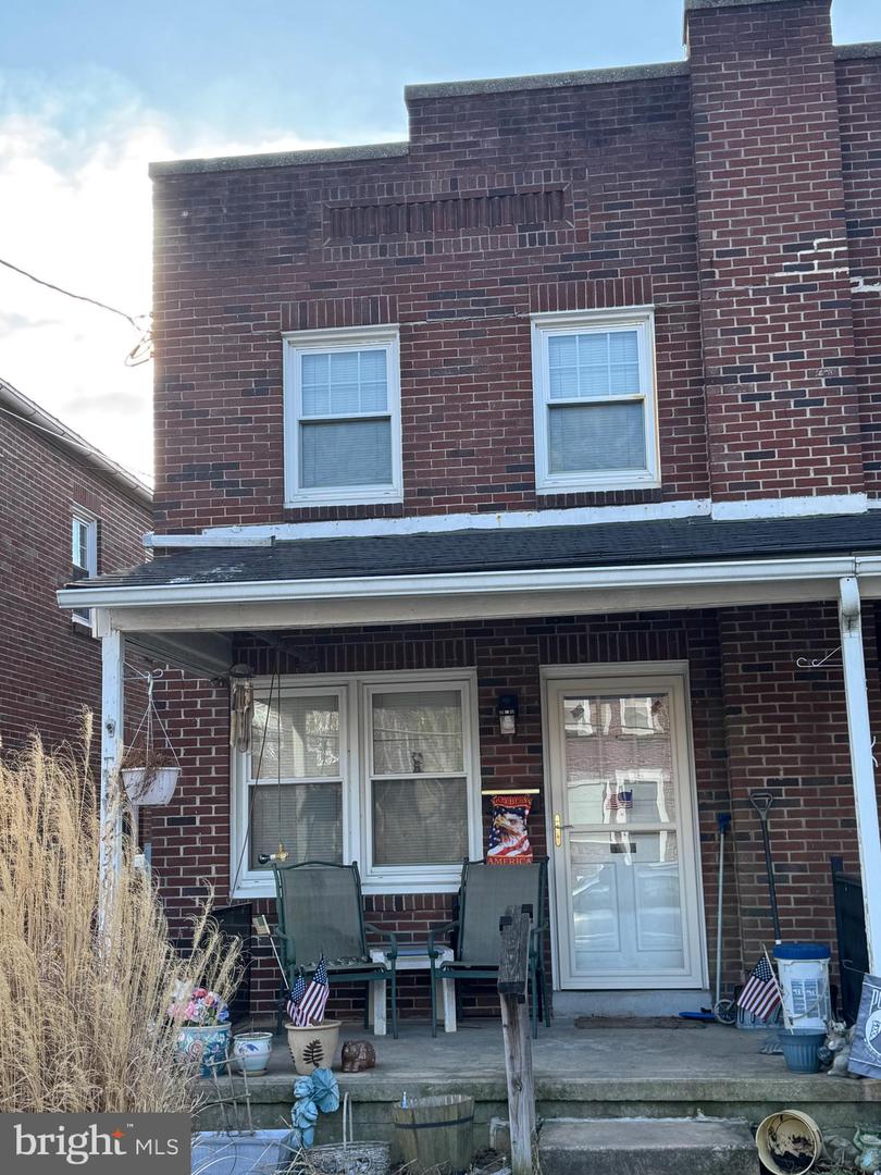236 Locust St Property Photo