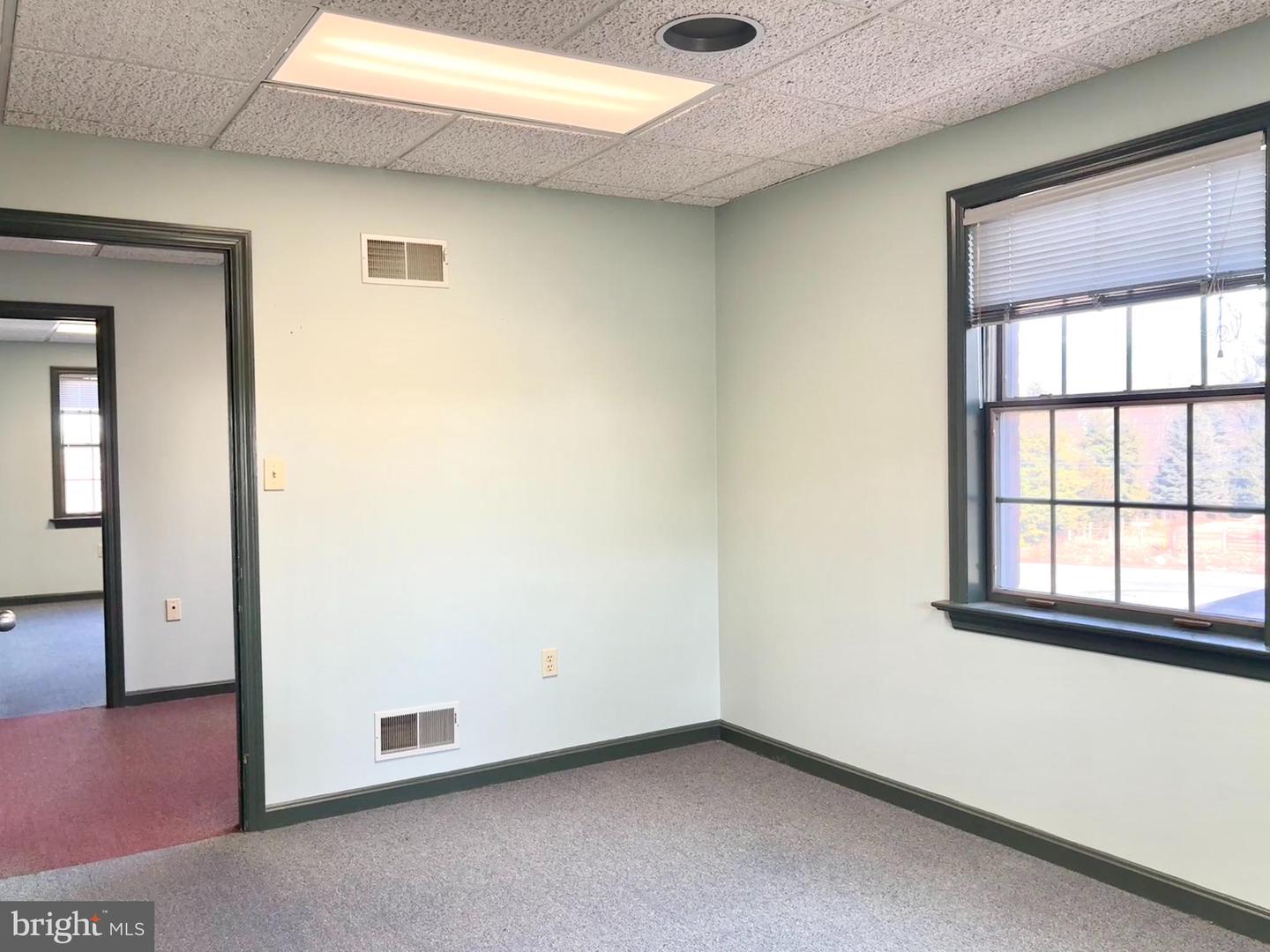 1821 Oregon Pike #214 Property Photo 6