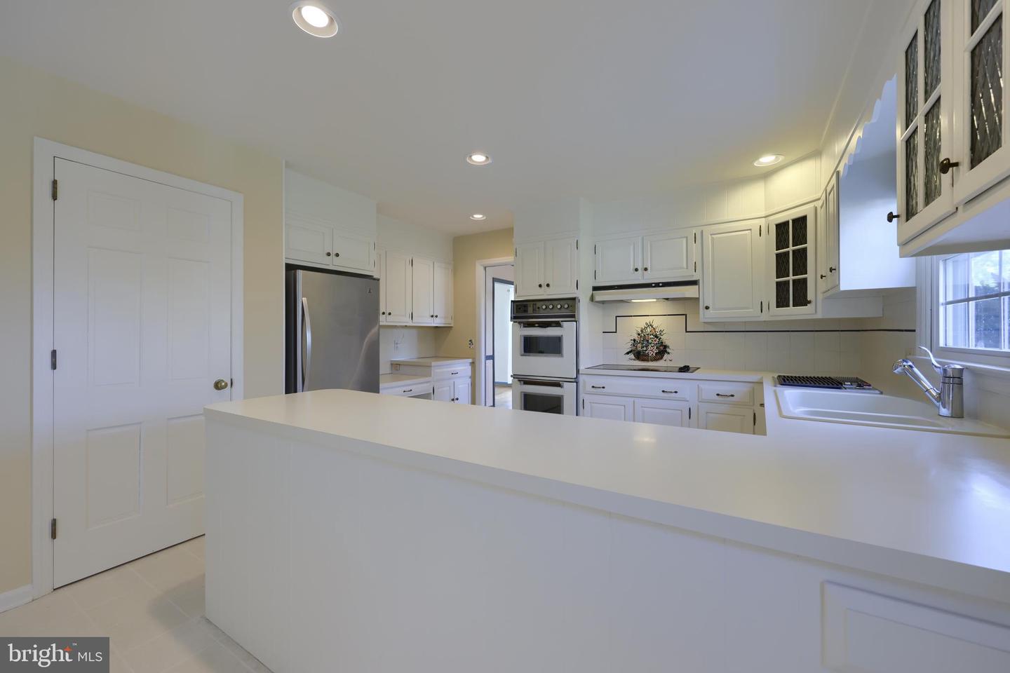 3061 Kings Ln Property Photo 19