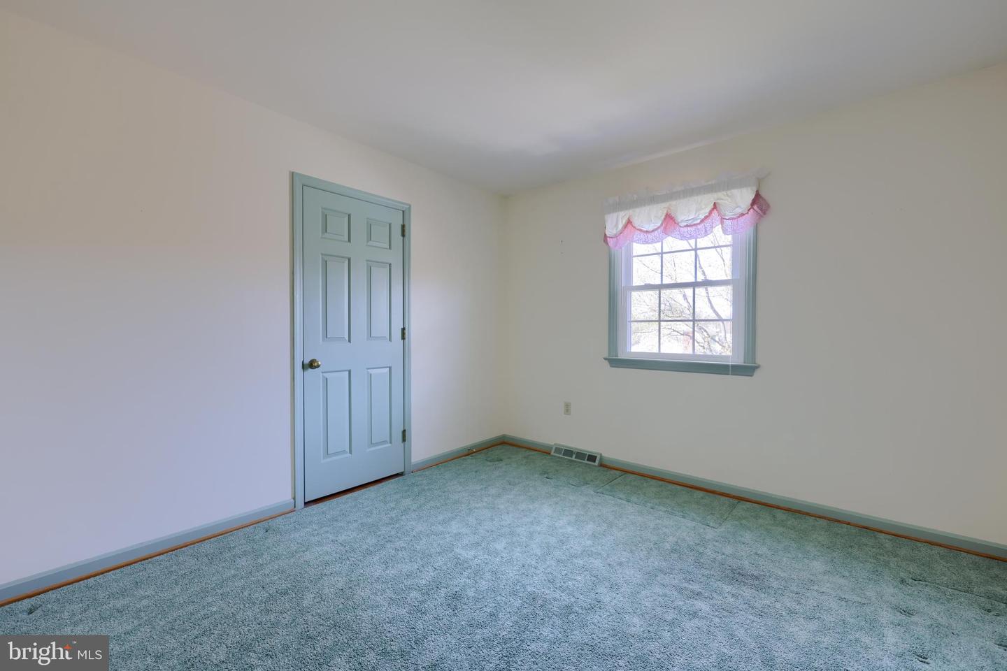 3061 Kings Ln Property Photo 40