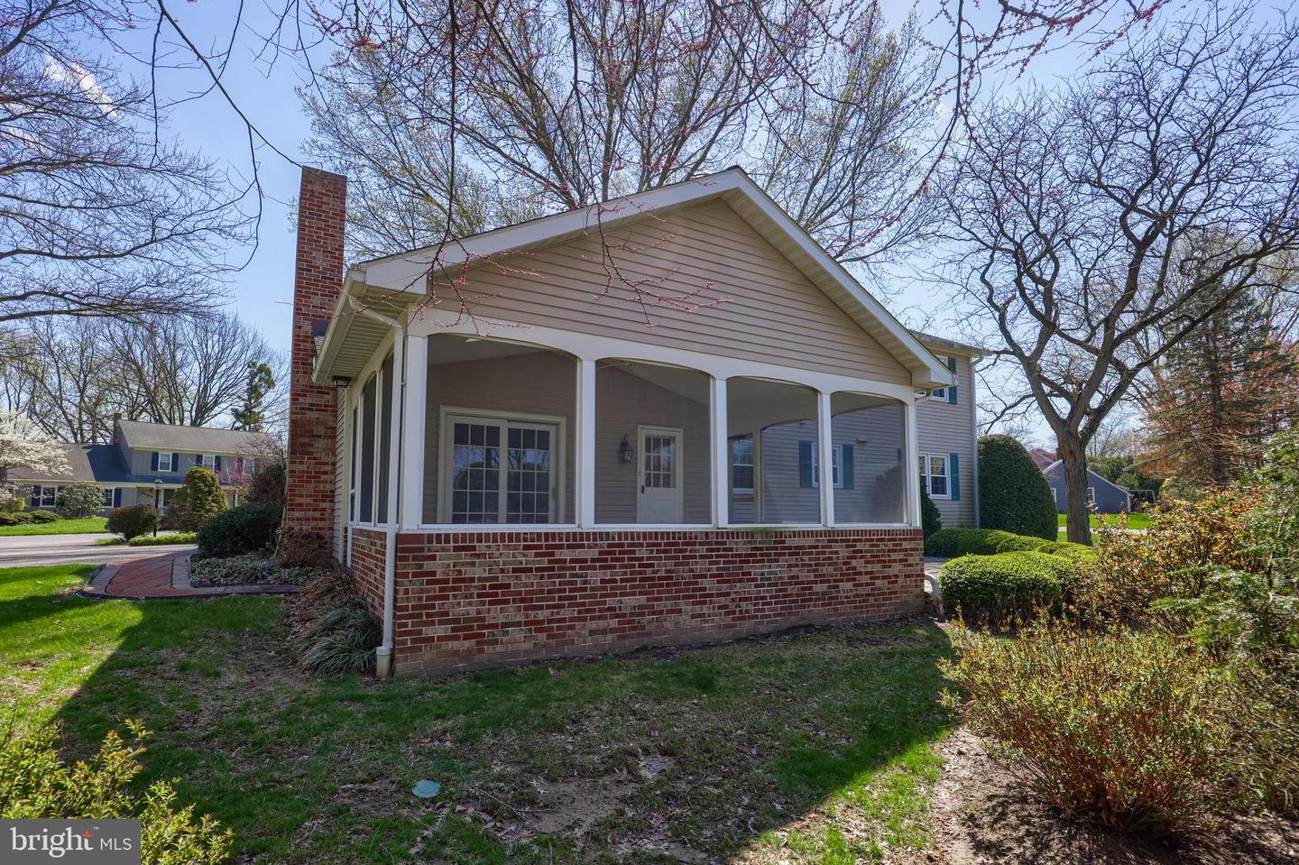 3061 Kings Ln Property Photo 50