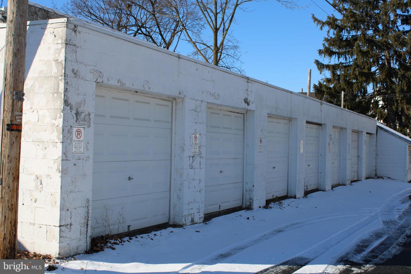 319 N State St #garage #7 Property Photo