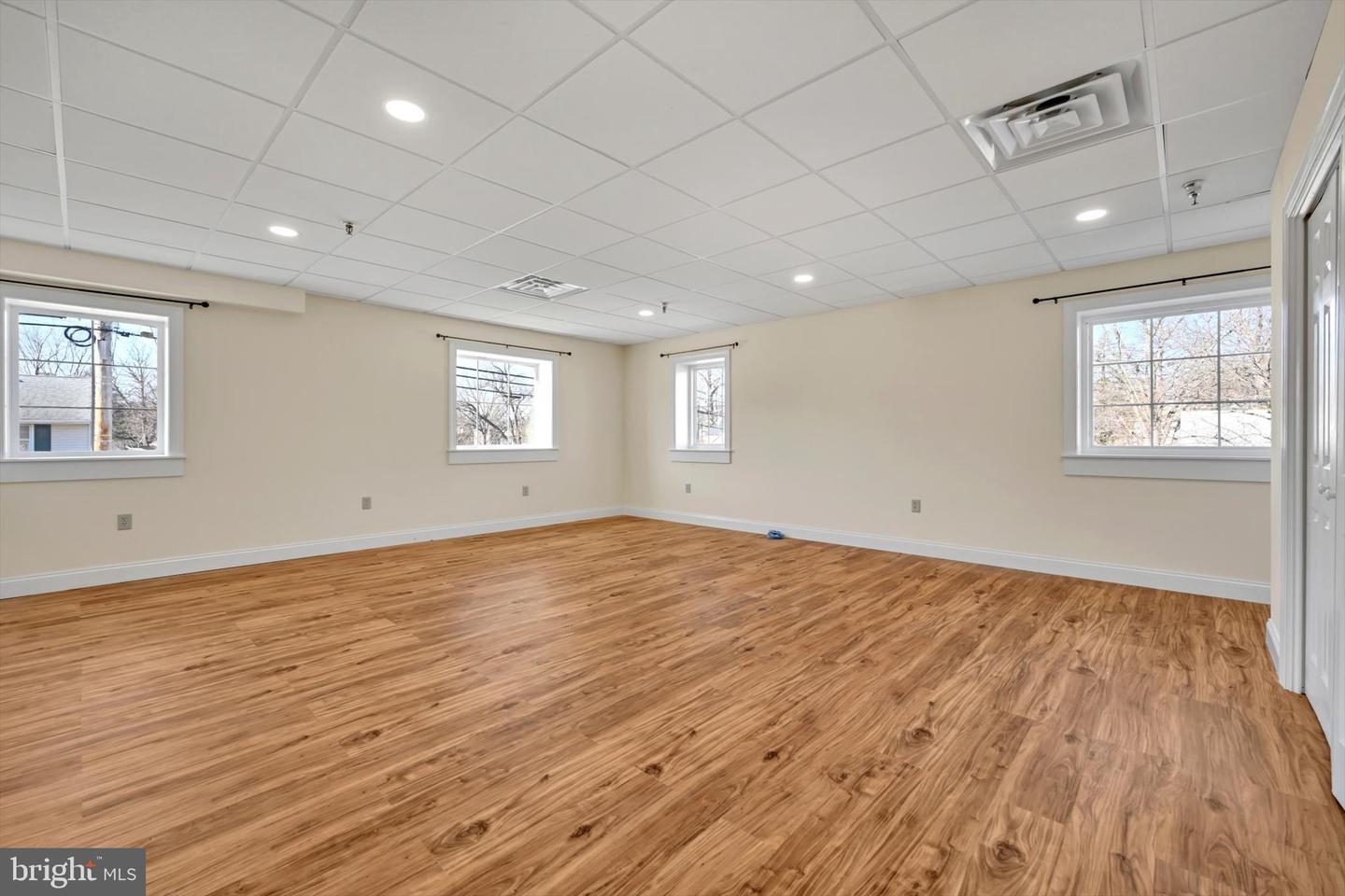31 N Spruce St #201 Property Photo 5