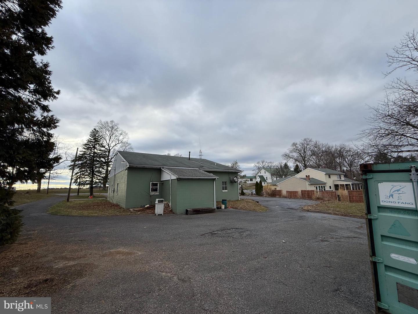 771 Green Tree Rd Property Photo 19