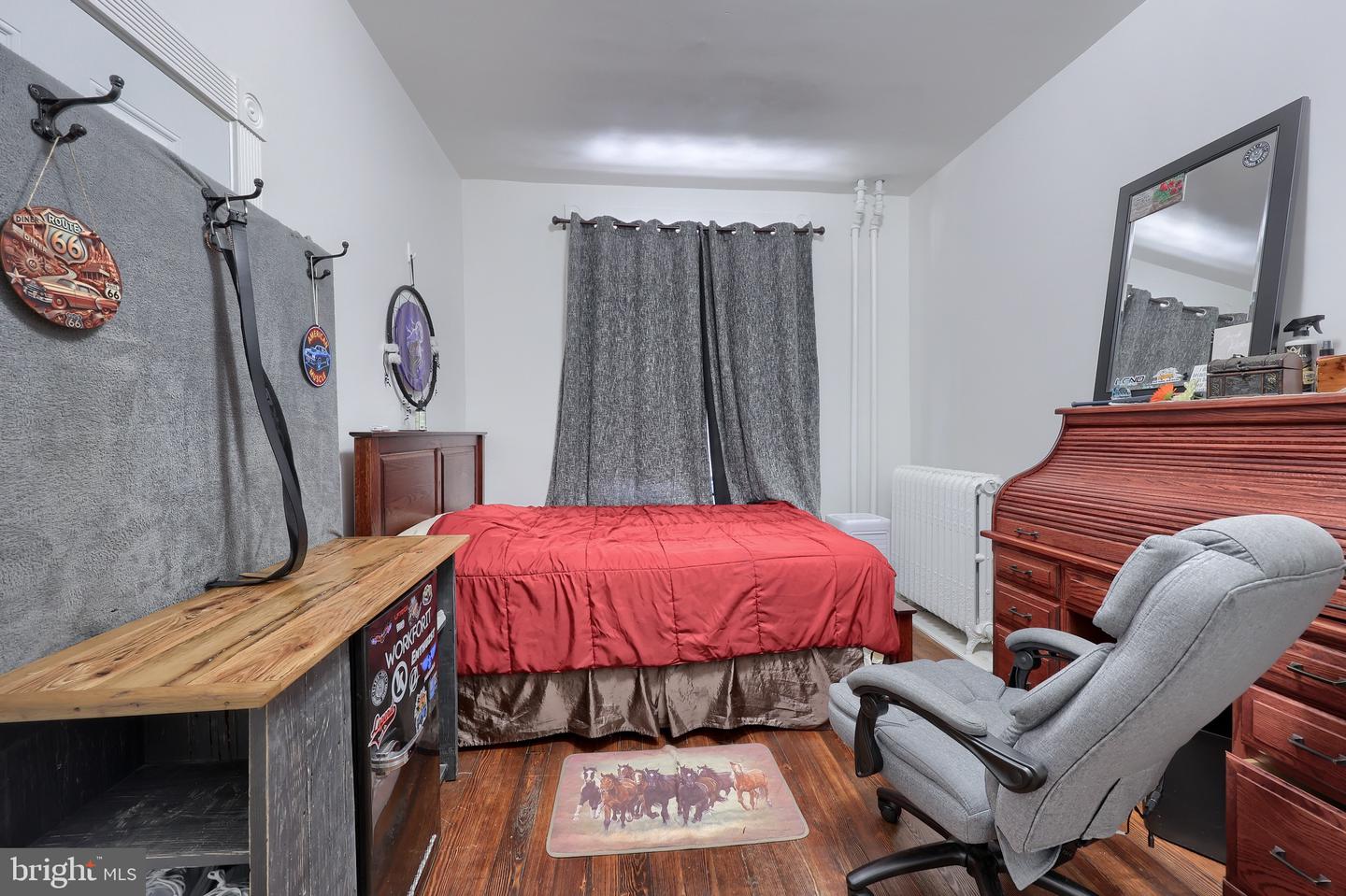 37 W James St Property Photo 15
