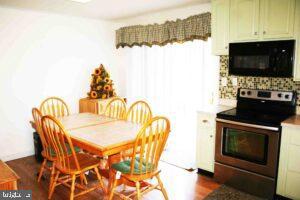 18 Hilltop Dr Property Photo 8