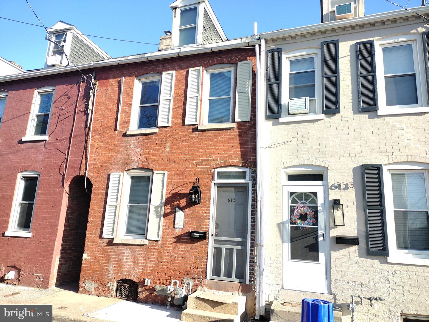 615 Lake St Property Photo