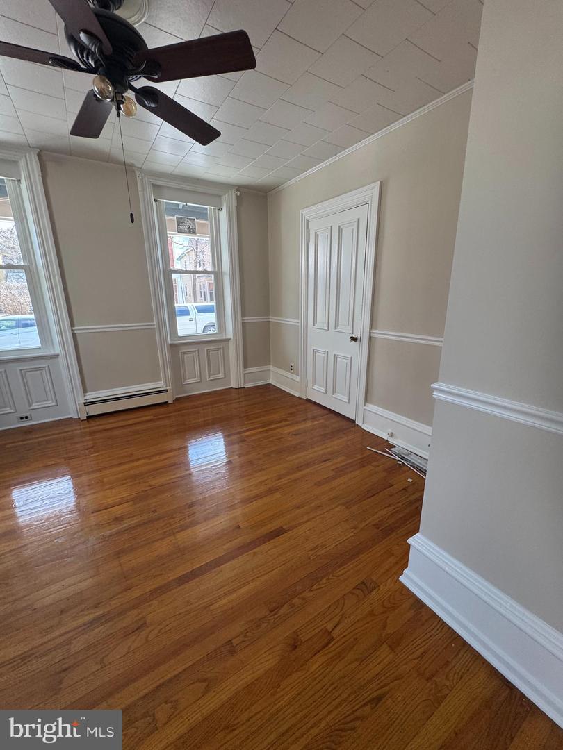 28 W Stiegel St #1 Property Photo 8