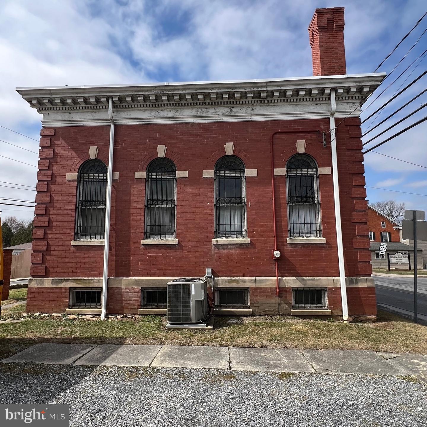 3562 Old Philadelphia Pike Property Photo 4