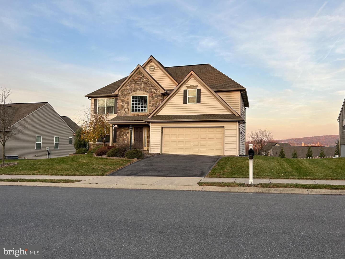 Ephrata Real Estate Listings Main Image