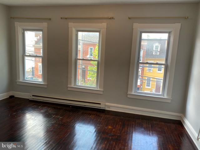 342-346 W King St Property Photo 37