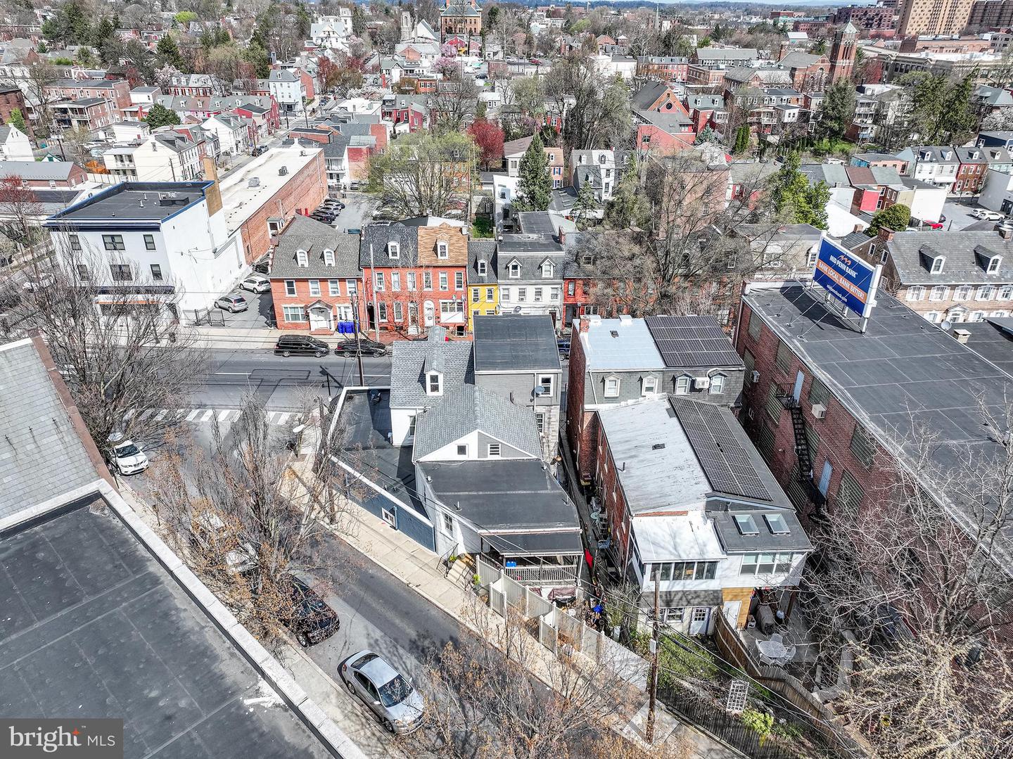 342-346 W King St Property Photo 43