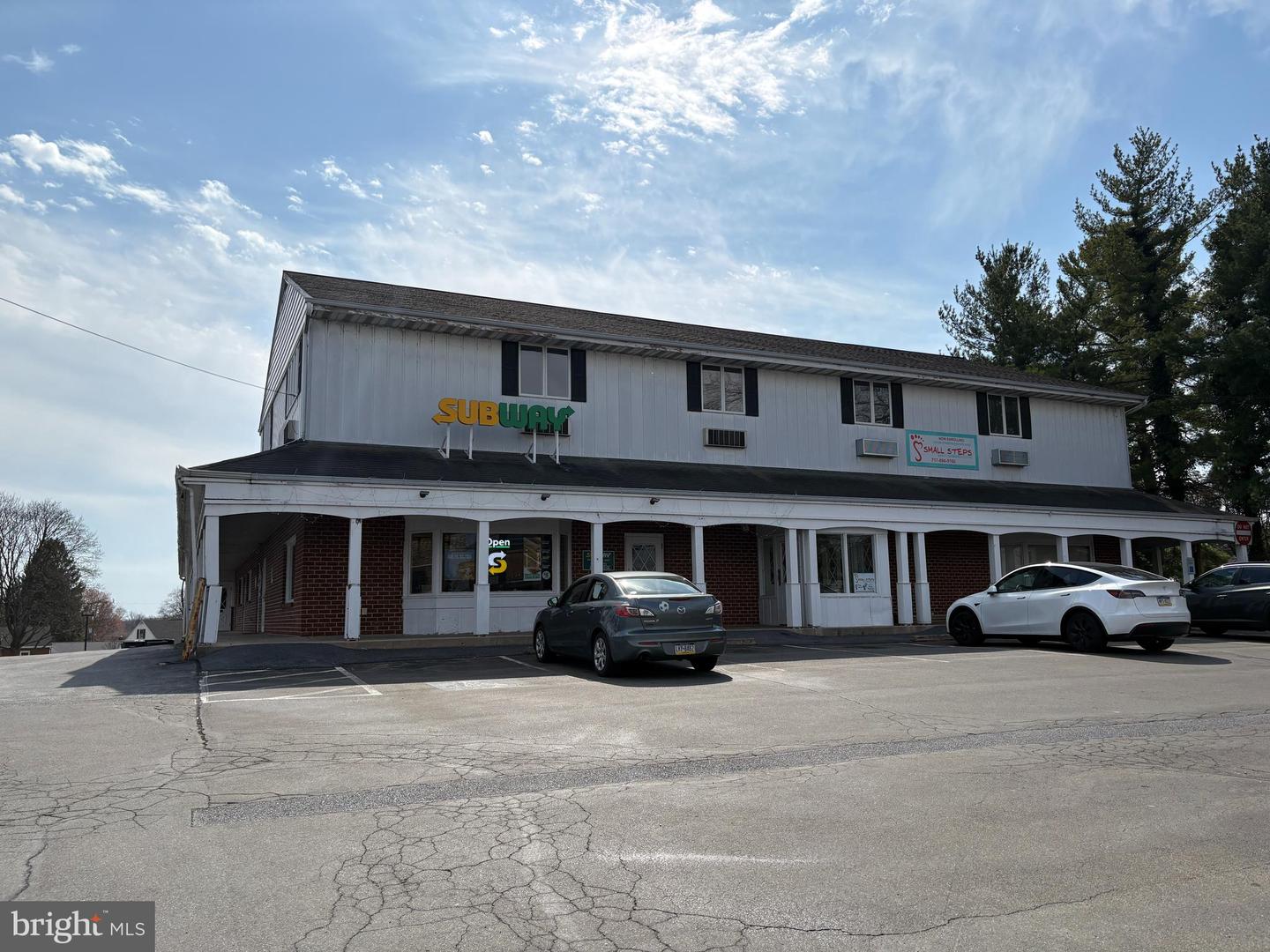 246 Manor Ave #b Property Photo 1