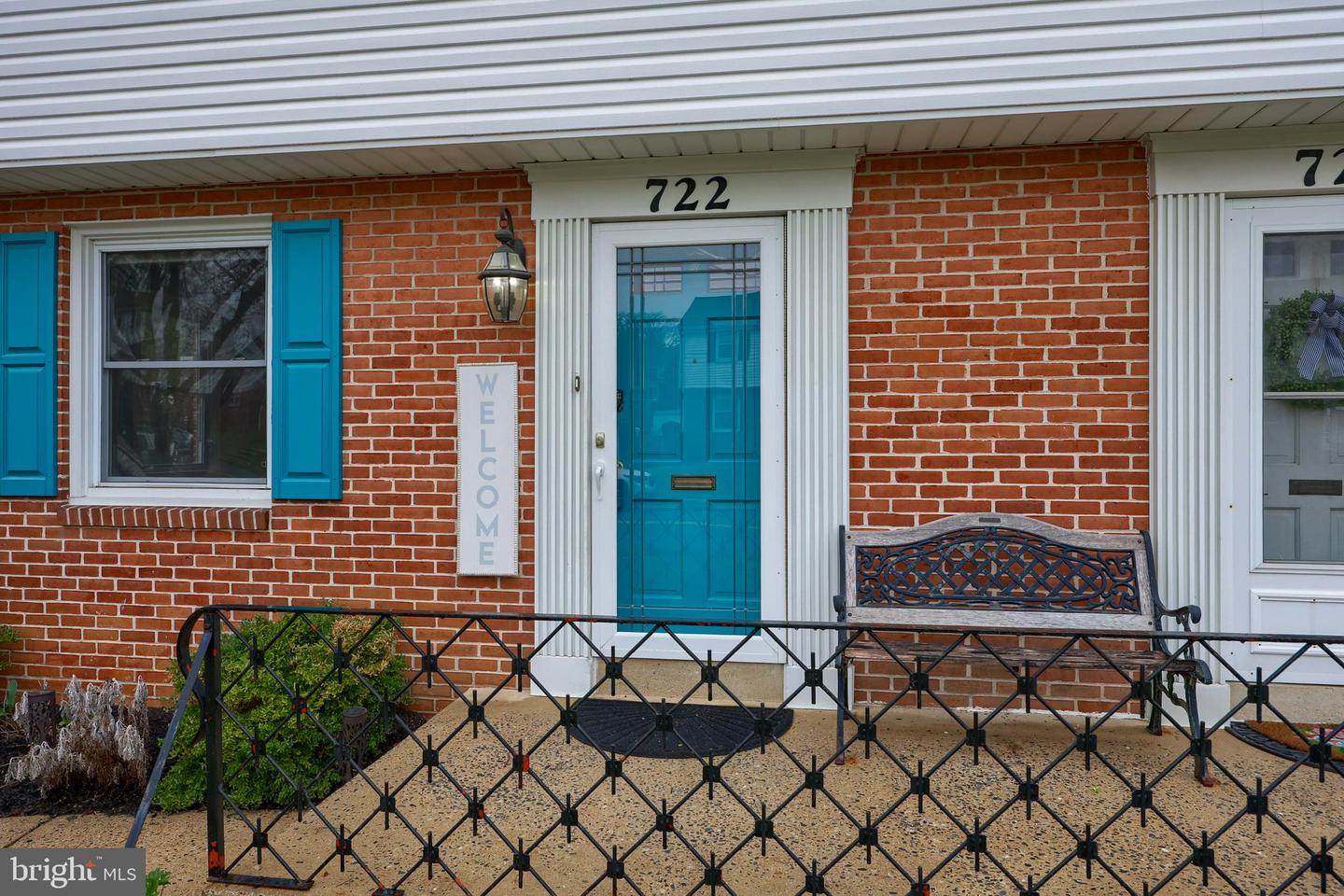 722 Emerald Dr Property Photo 4