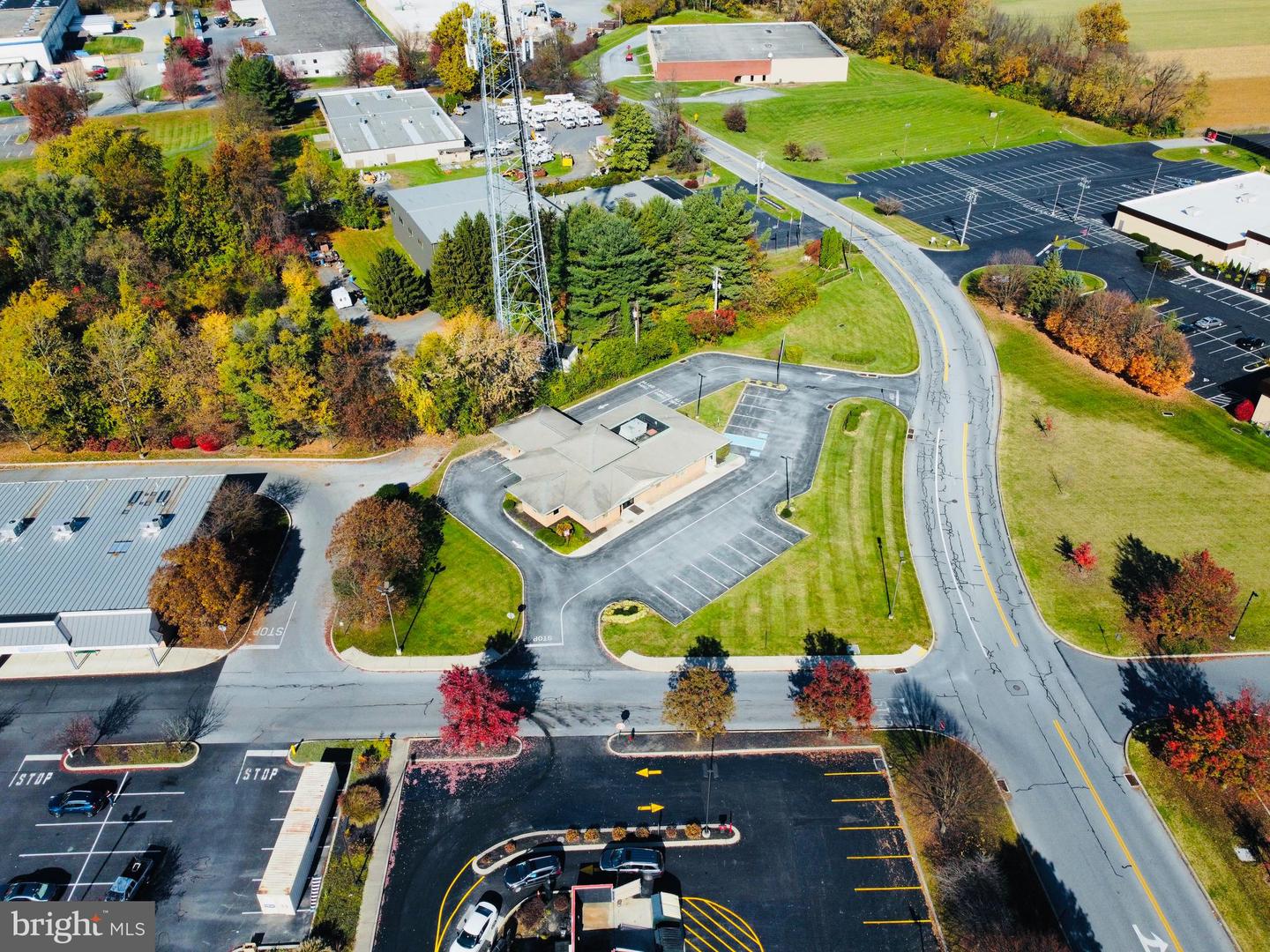 3060 Industry Dr Property Photo 22