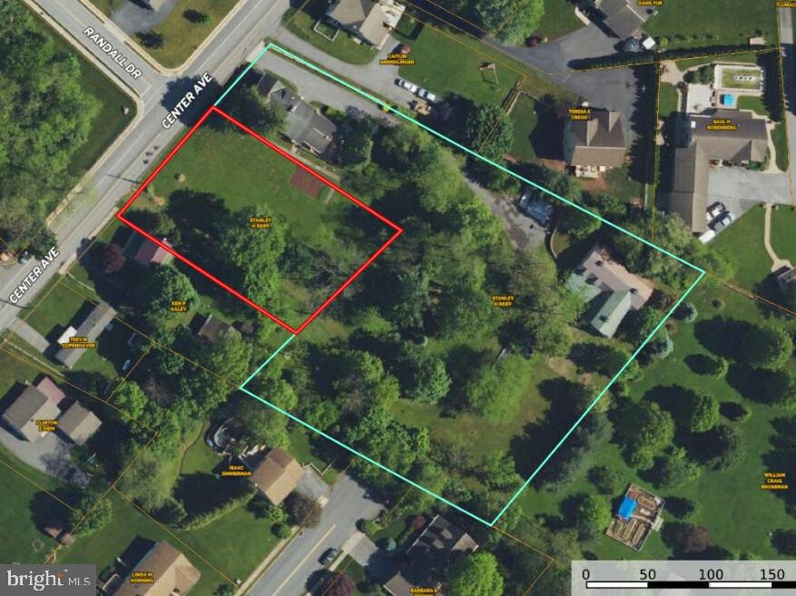 114 Center Ave Property Photo 4