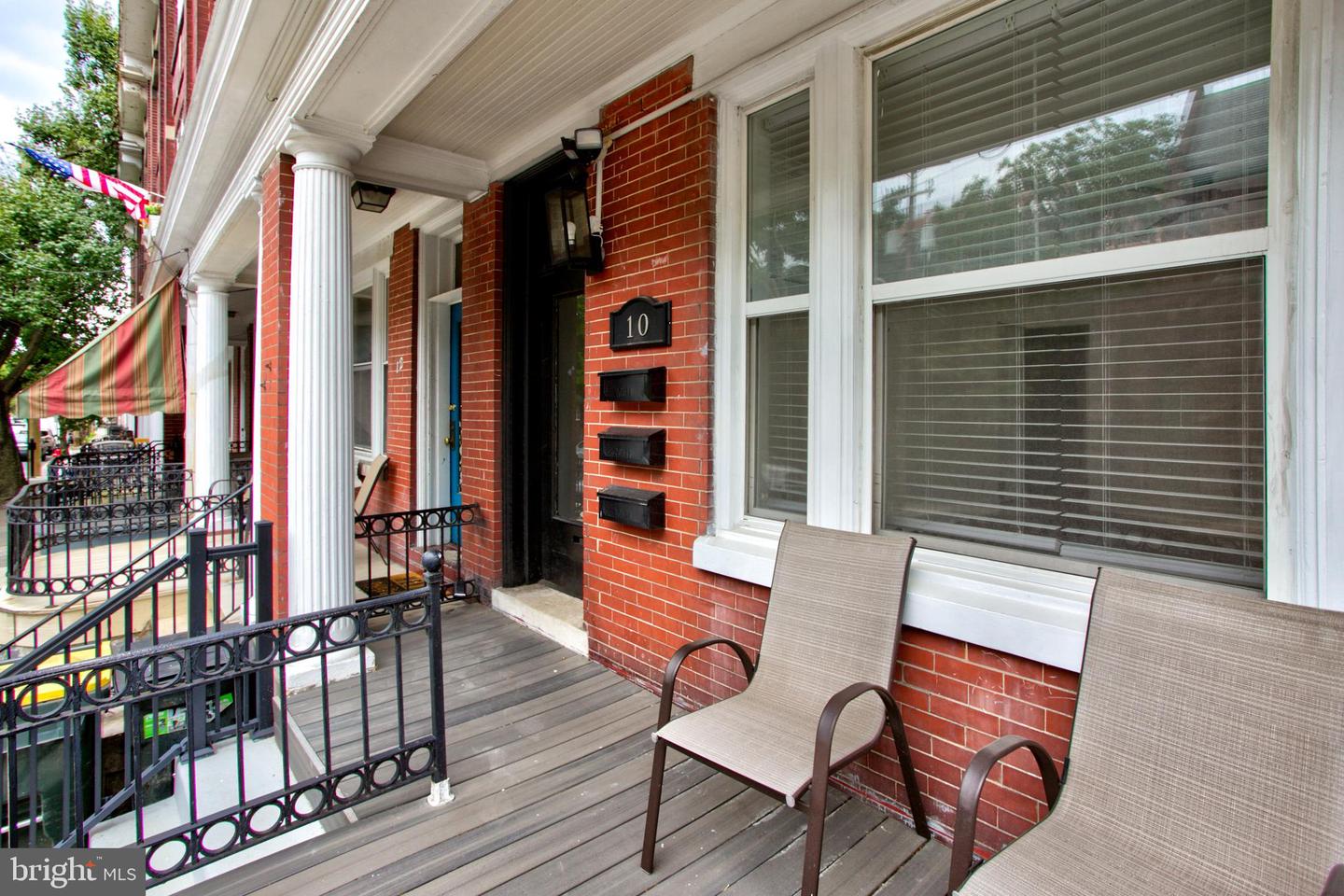 10 E James St Property Photo 7