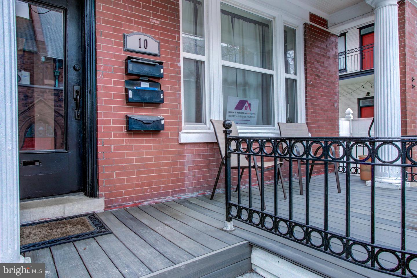 10 E James St Property Photo 10