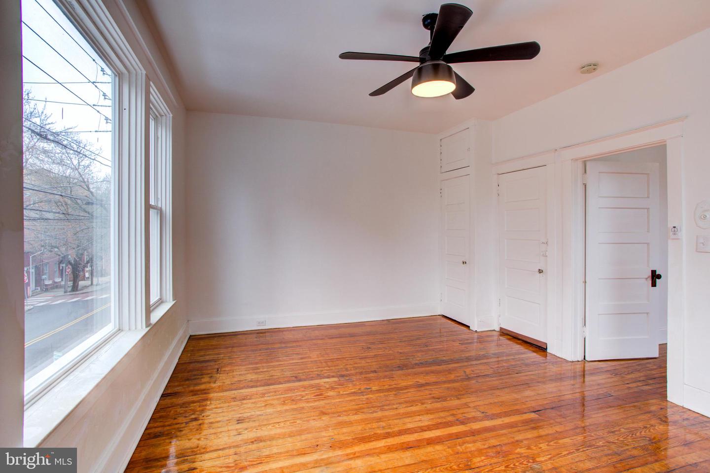 10 E James St Property Photo 30