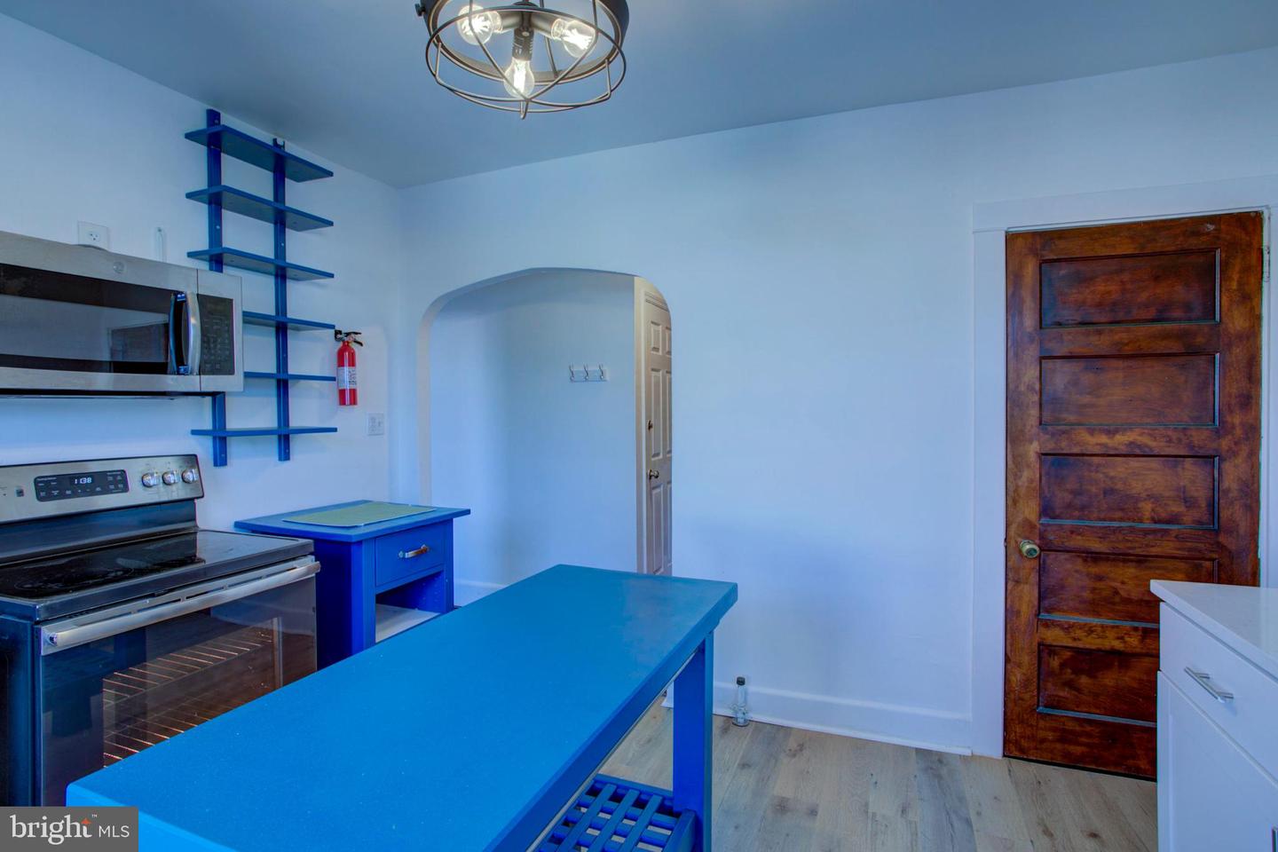 10 E James St Property Photo 55