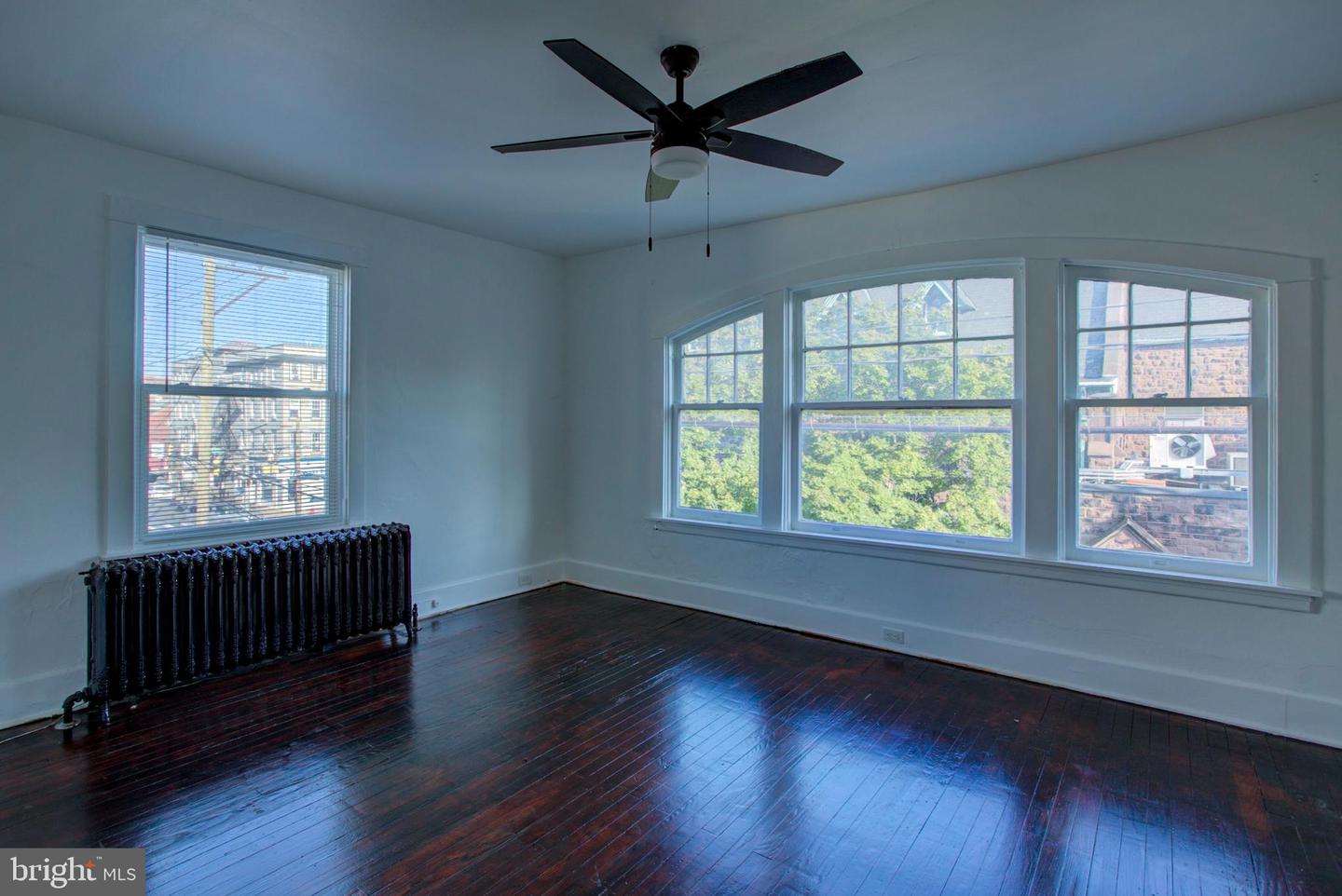 10 E James St Property Photo 60