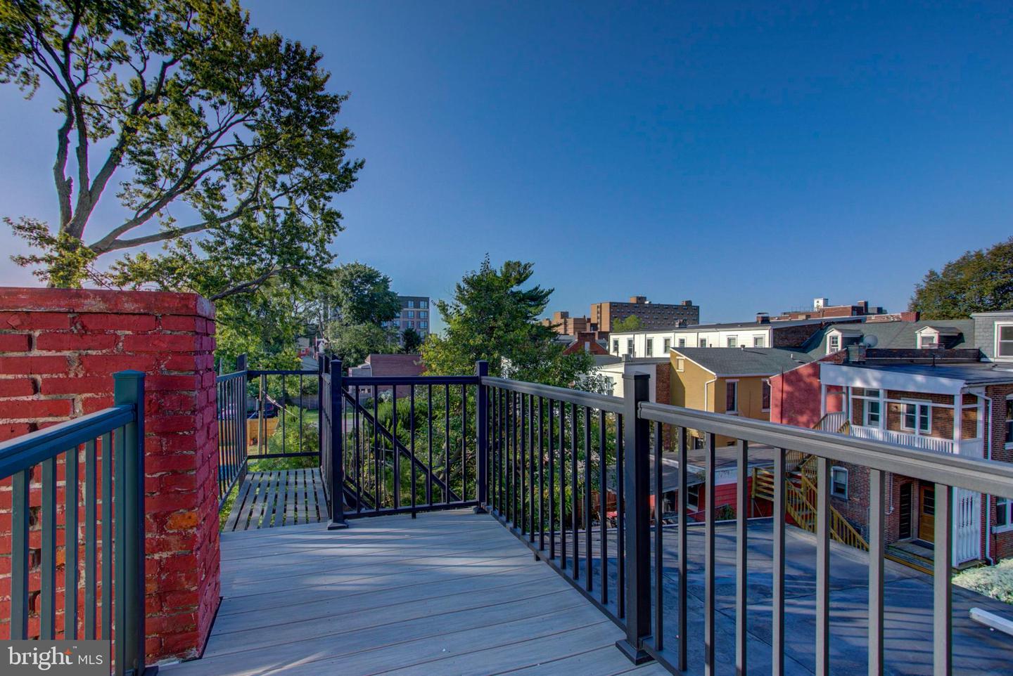10 E James St Property Photo 64