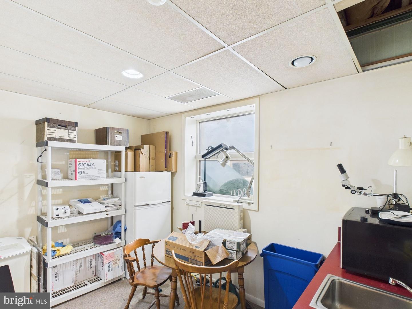2 College Ave Property Photo 17